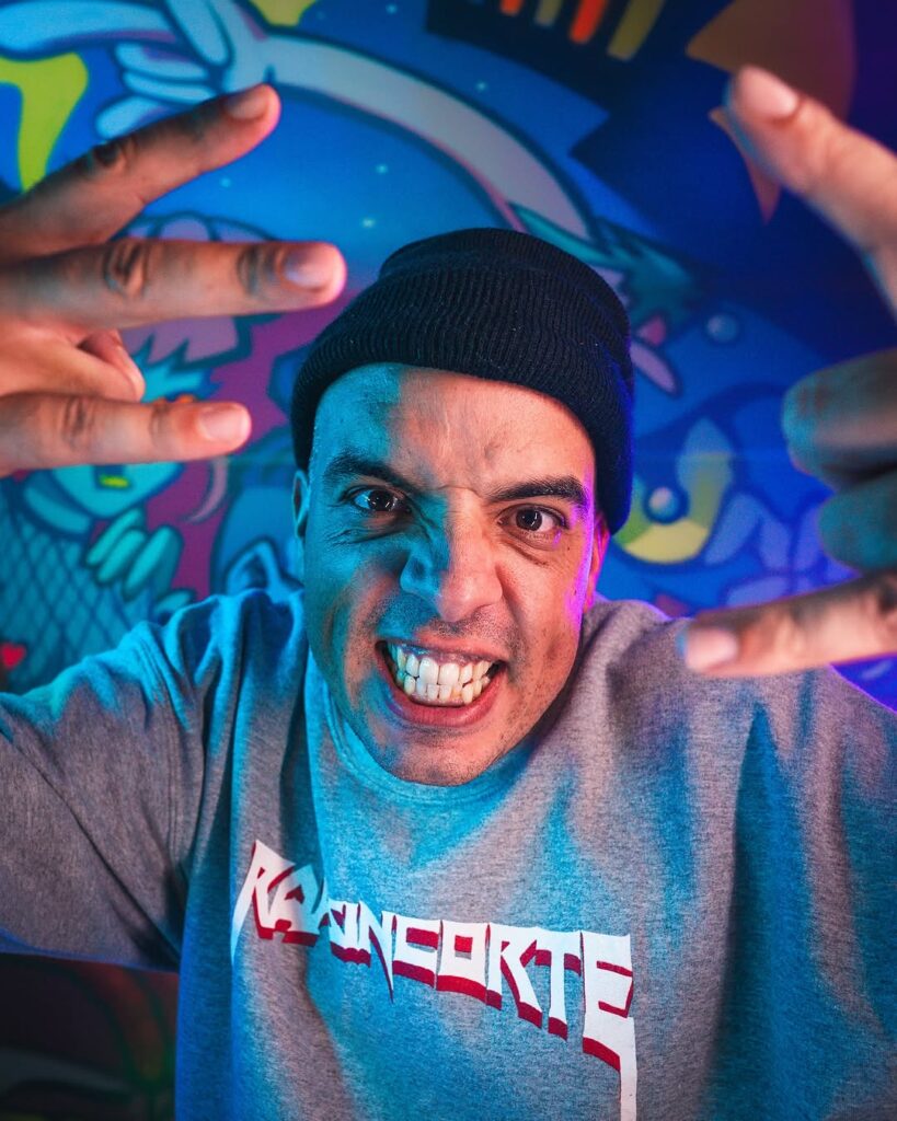 @foyone El reptiliano del rap dijo presente en lacasadelamusica y lo hizo con puros temazos de todos los tiempos Interpreto Rap sin corte l Banana Split Rap sin corte VII RIP Mickey Rap sin 1
